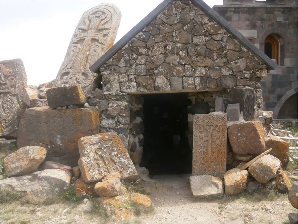 Best guest houses in Armenia TSAGHKUNQ Guest House near Lake Sevan